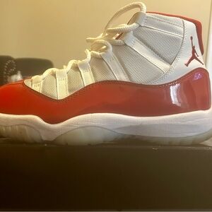 Air Jordan Retro Cherry 11 Size 10